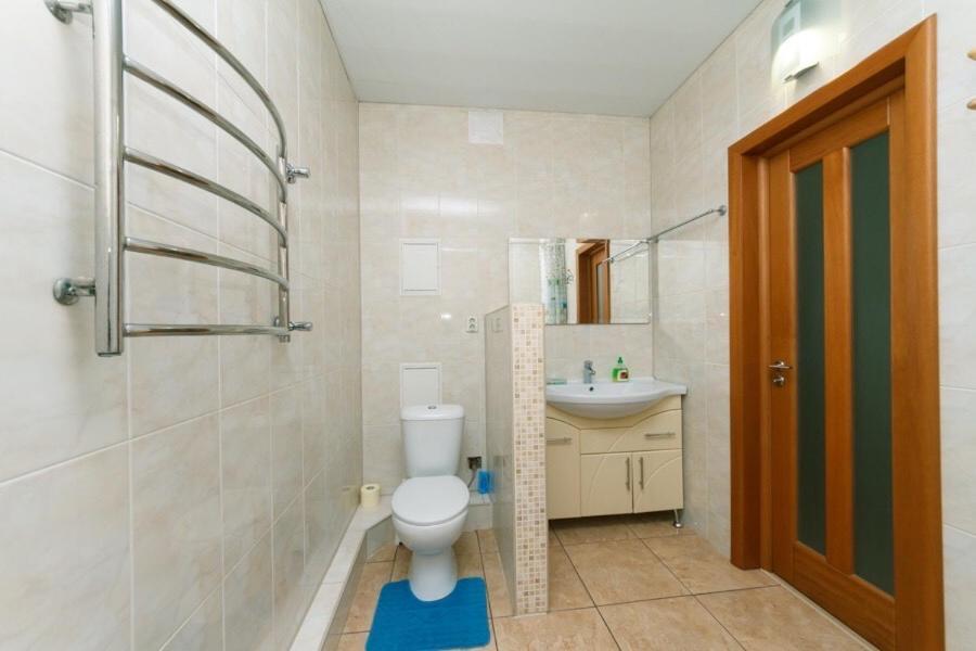 Apartment большая двухкомнатная на княжем затоне 21