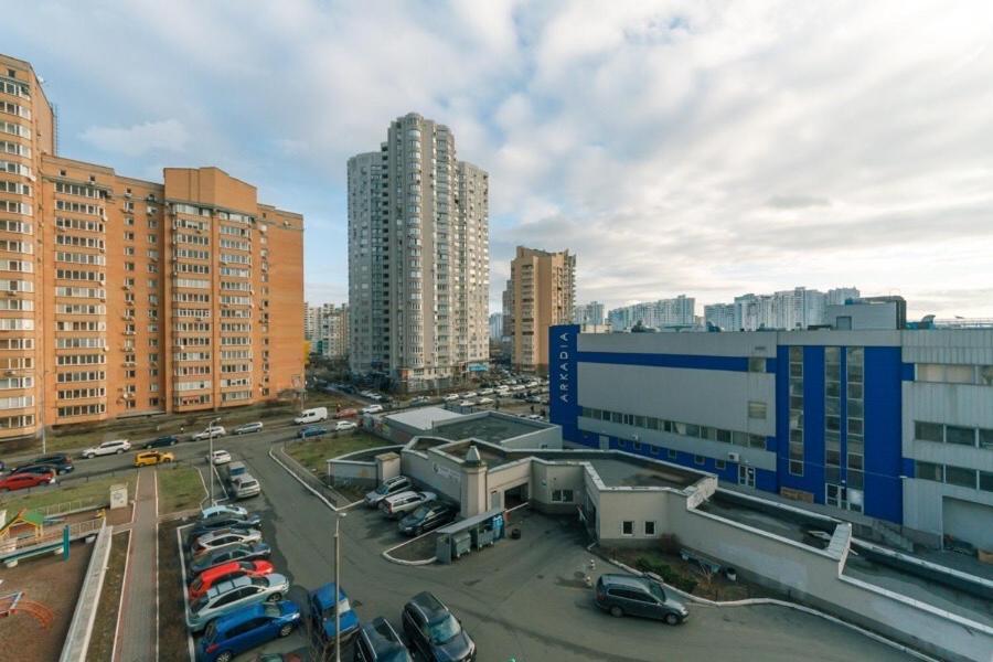большая двухкомнатная на княжем затоне 21 Apartment Kyiv